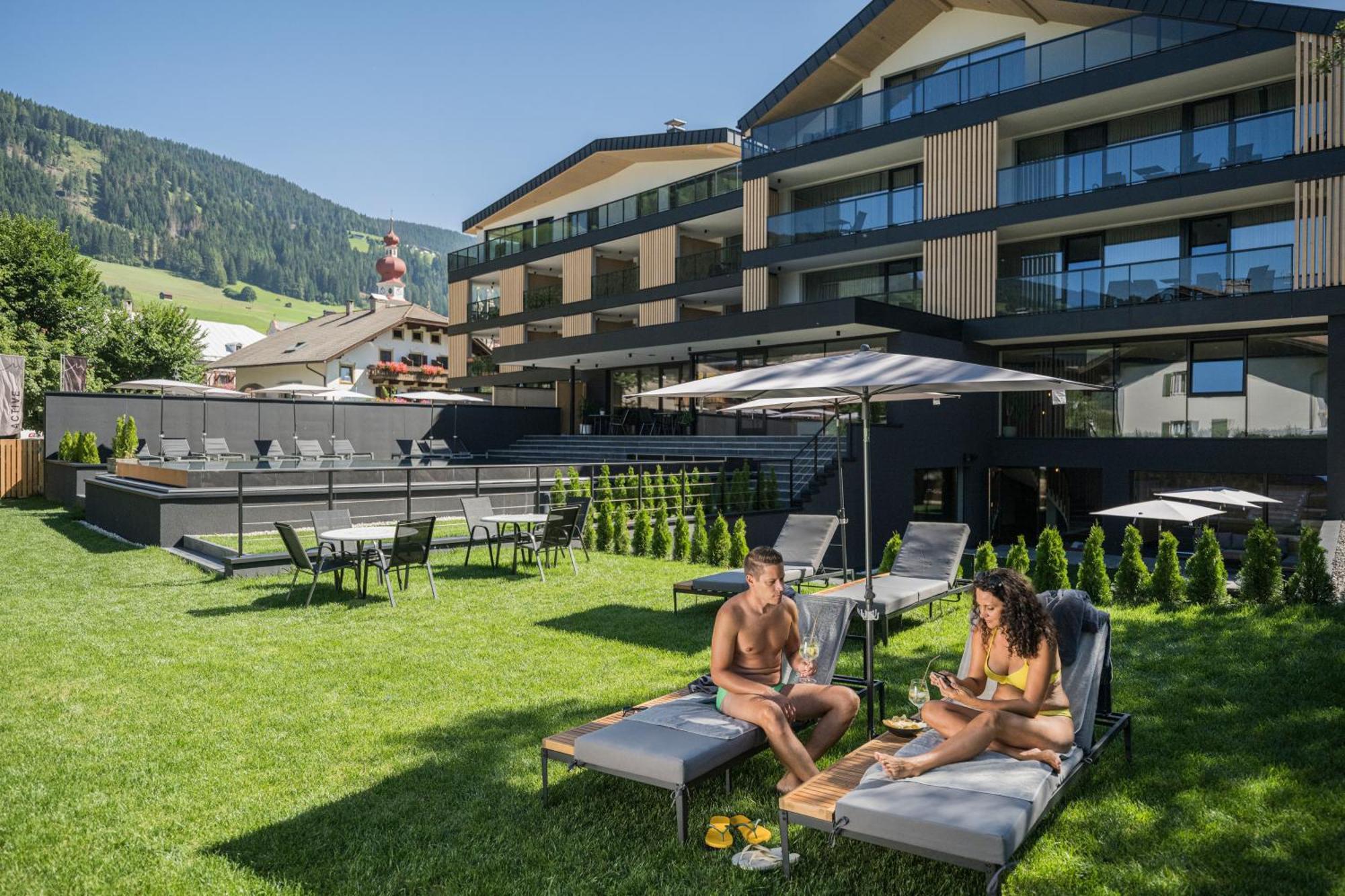 Готель Montanaris Alpine - Active - Relax Віллабасса Екстер'єр фото